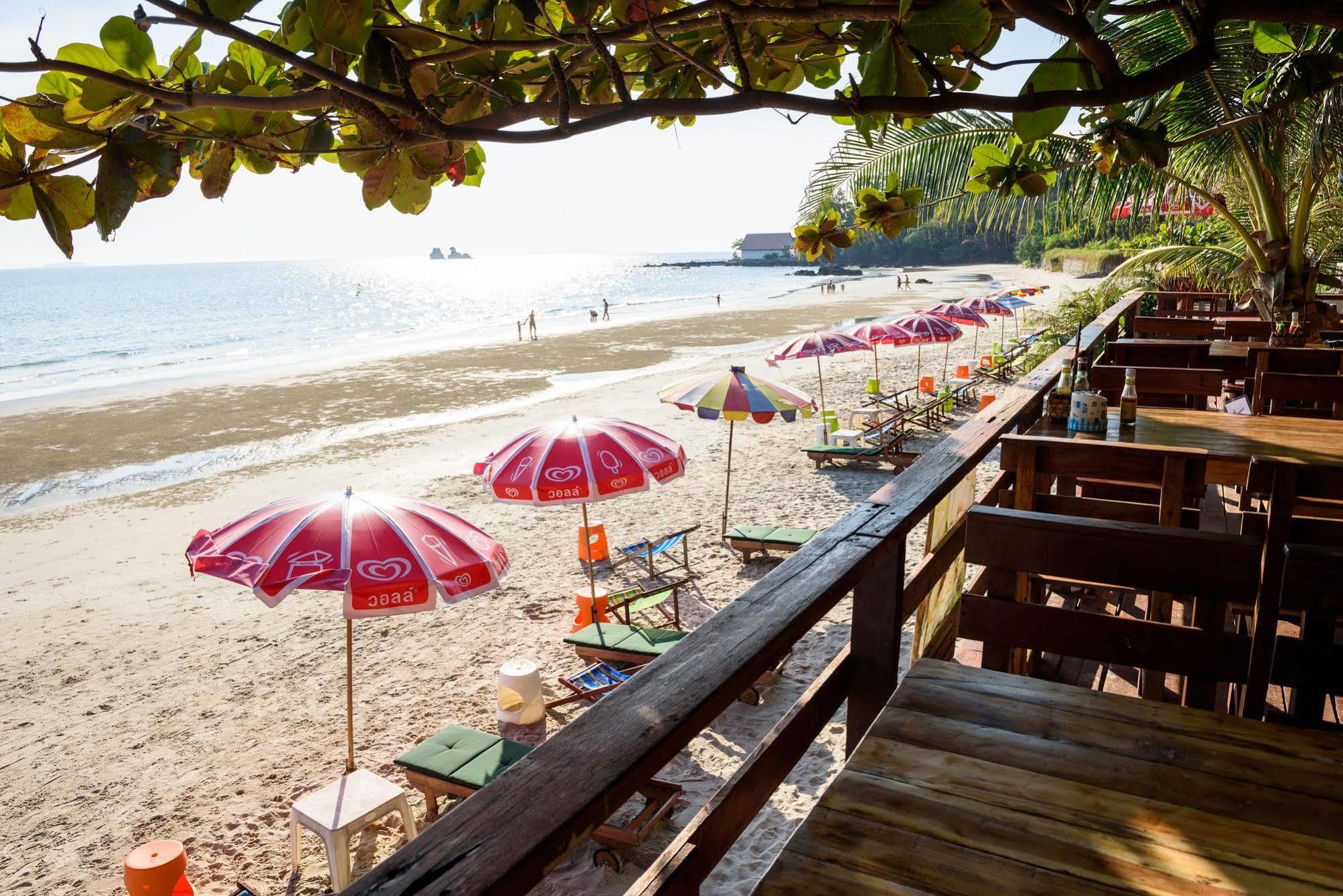 Baansuan Aokhai Beach Resort Mae Phim Zewnętrze zdjęcie