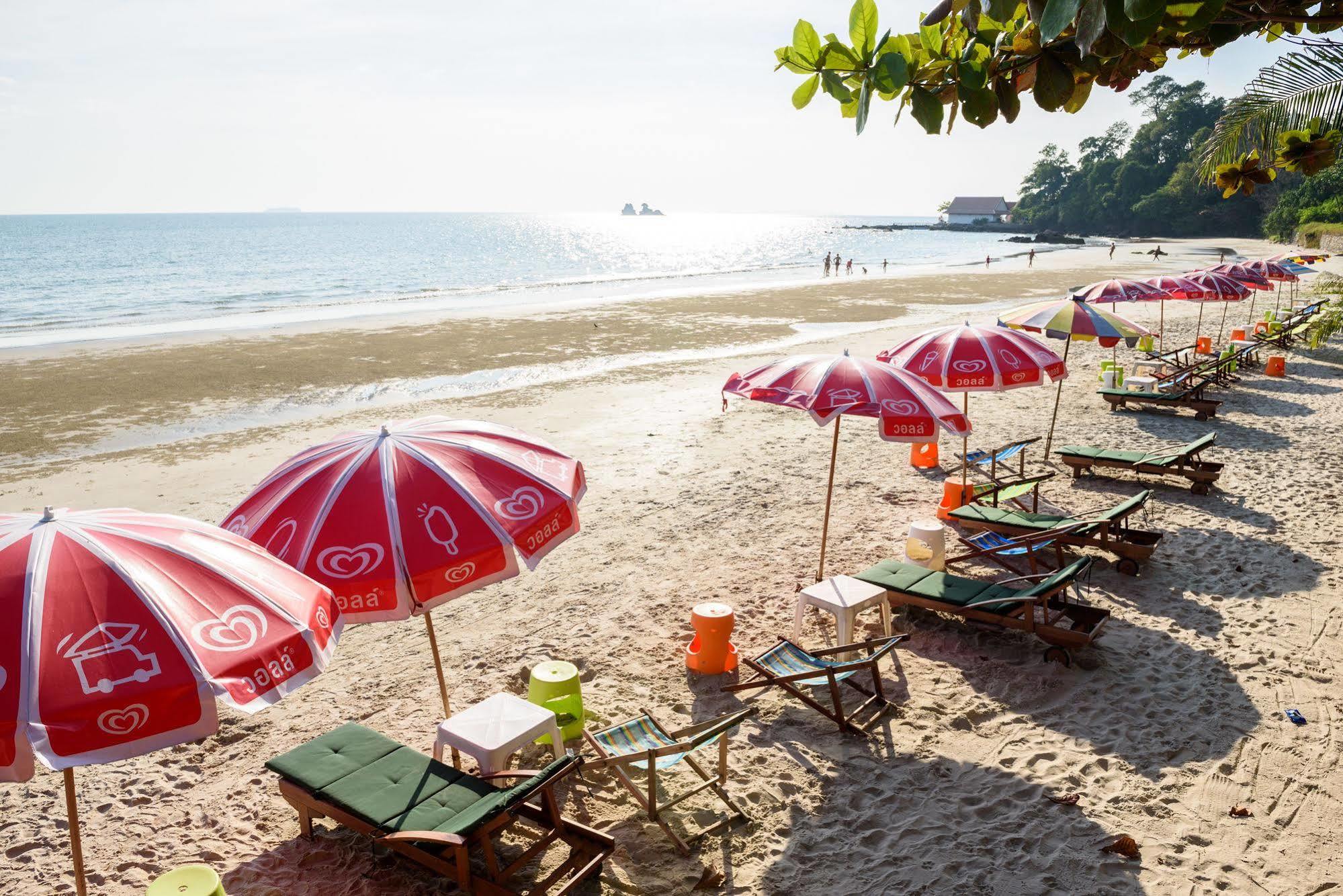 Baansuan Aokhai Beach Resort Mae Phim Zewnętrze zdjęcie